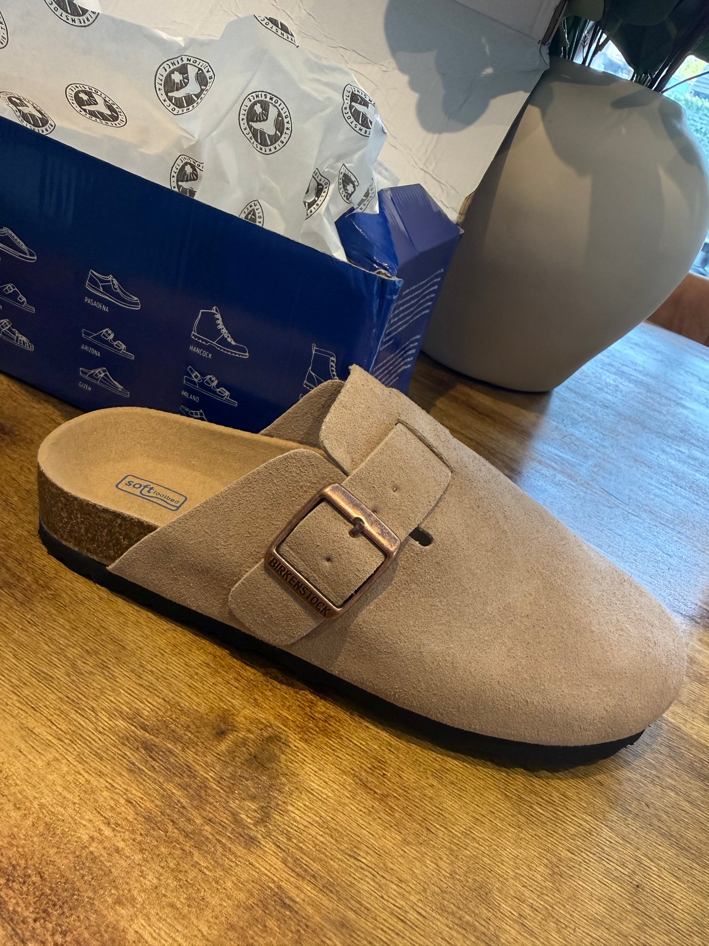 Classic slip on