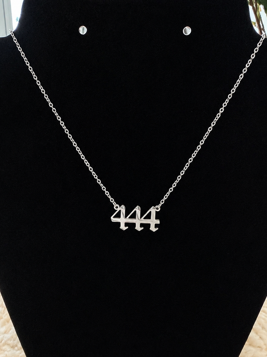 Angel numbers 444 necklace (silver)